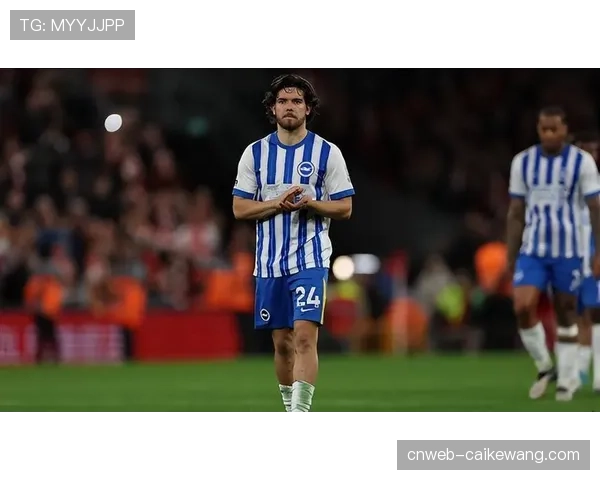 布莱顿对阵切尔西半场换人 战术调整收获三球大胜